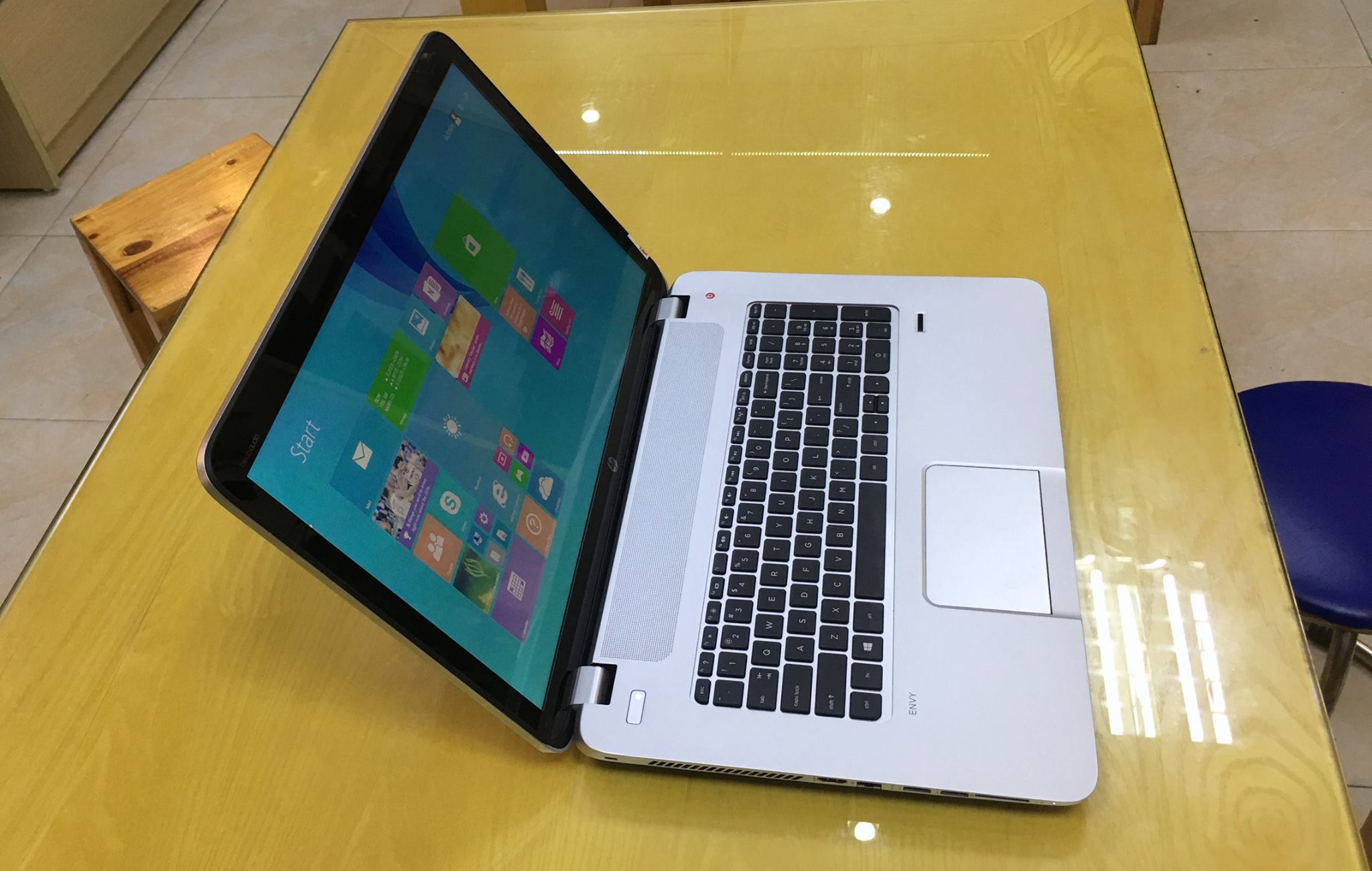Laptop HP ENVY 17-j034ca.jpg